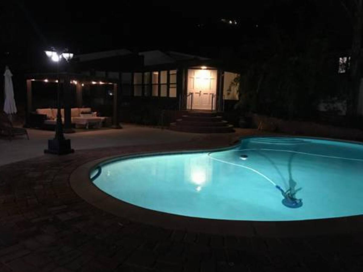 Beautiful Pool House in Burbank Hills Hotel Burbank USA