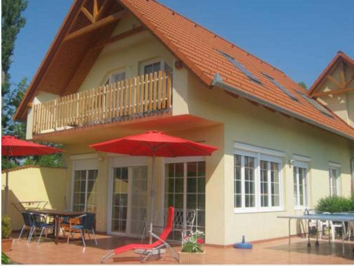 Benaja Swiss Nyaralóház Hotel Keszthely Hungary