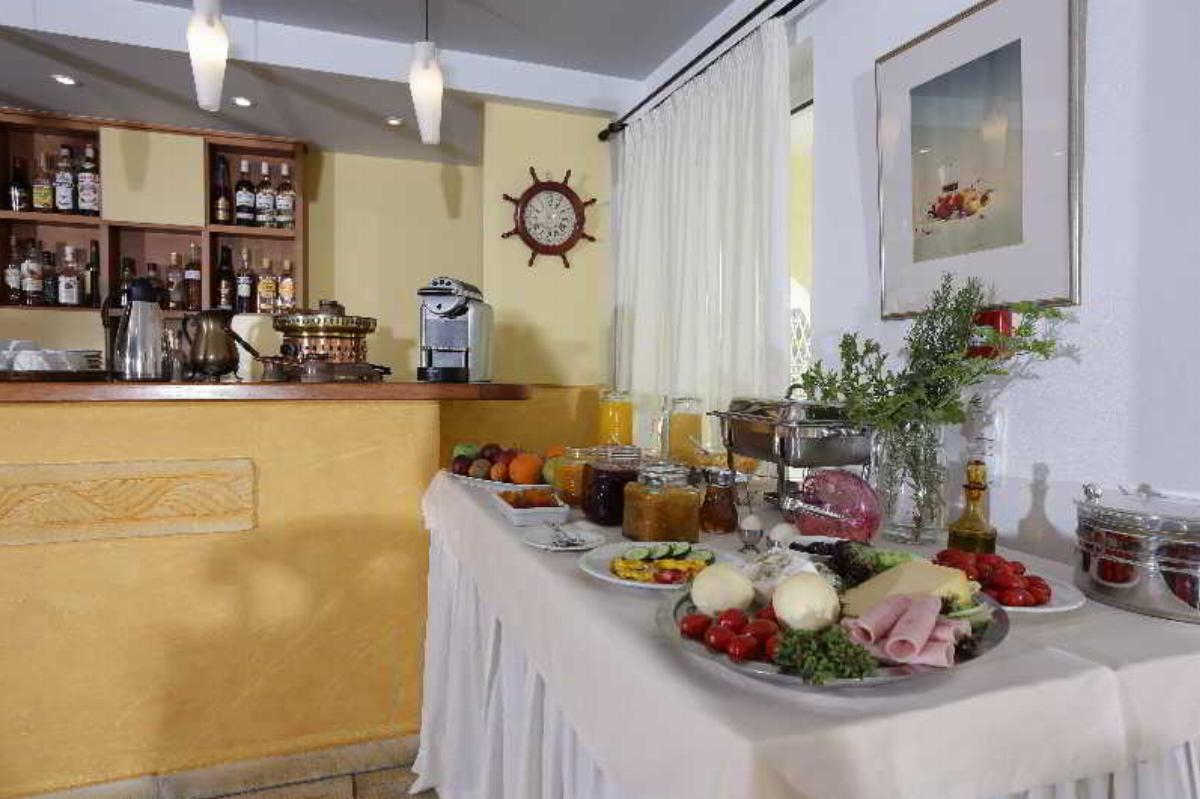 Brazzera Hotel Syros Greece