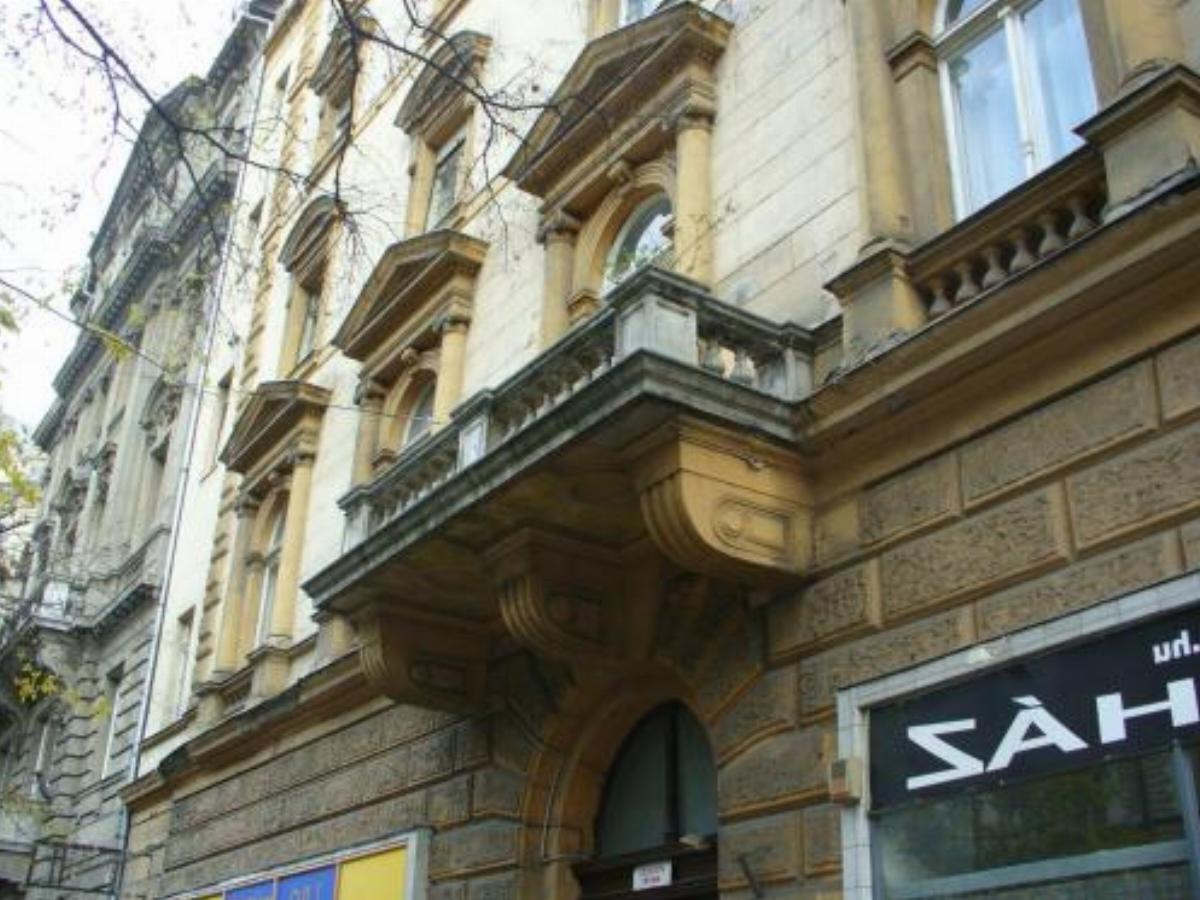 Budapest Tourist Apartments - József körút Hotel Budapest Hungary