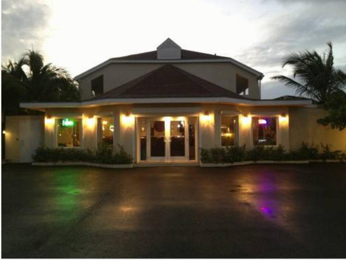 Caribbean Paradise Inn Hotel Grace Bay Turks and Caicos Islands