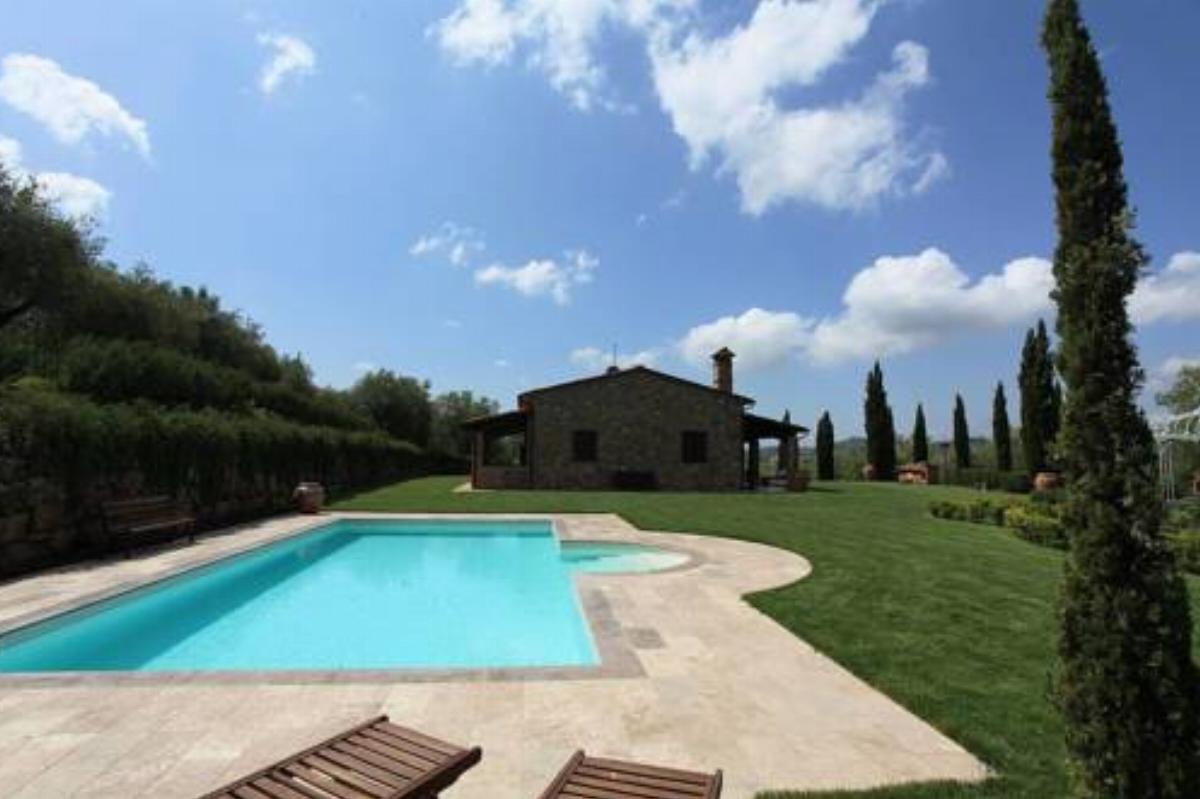 Casa Collina Verde · Pool and Jacuzzi Hotel Gavorrano Italy