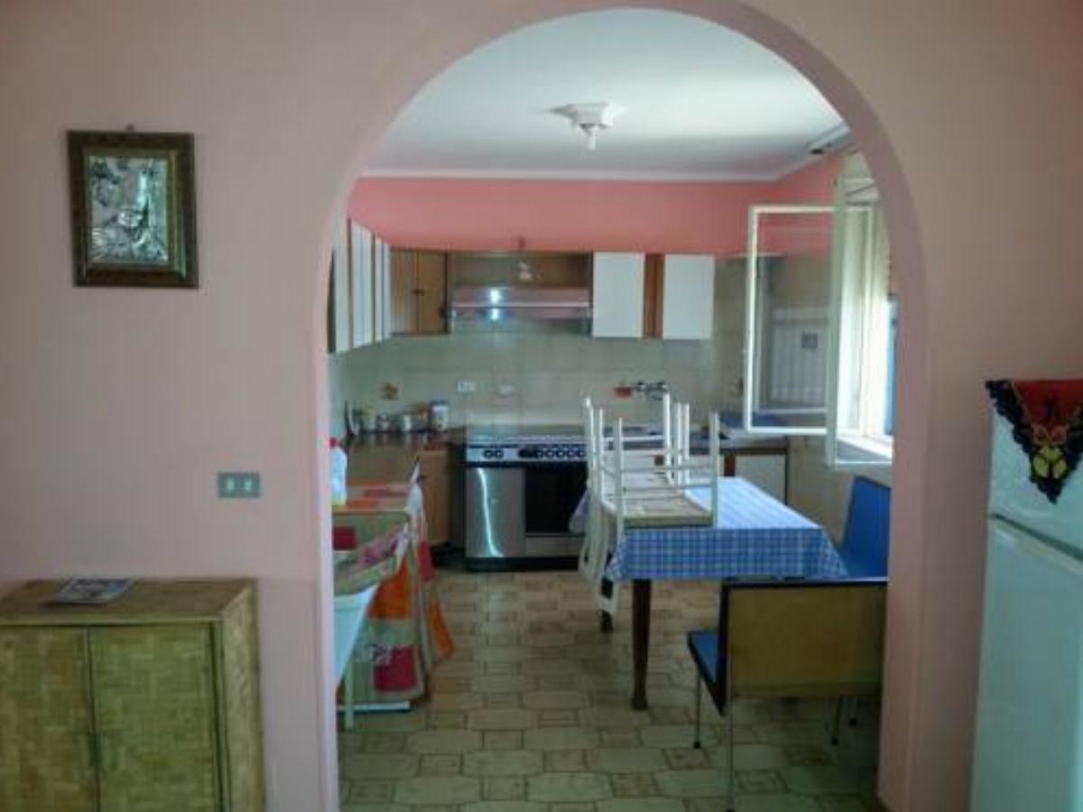 Casa vacanze grande e indipendente sita a Pachino (SR) in contrada Cuba, a 2 km dal mare Hotel Granelli Italy
