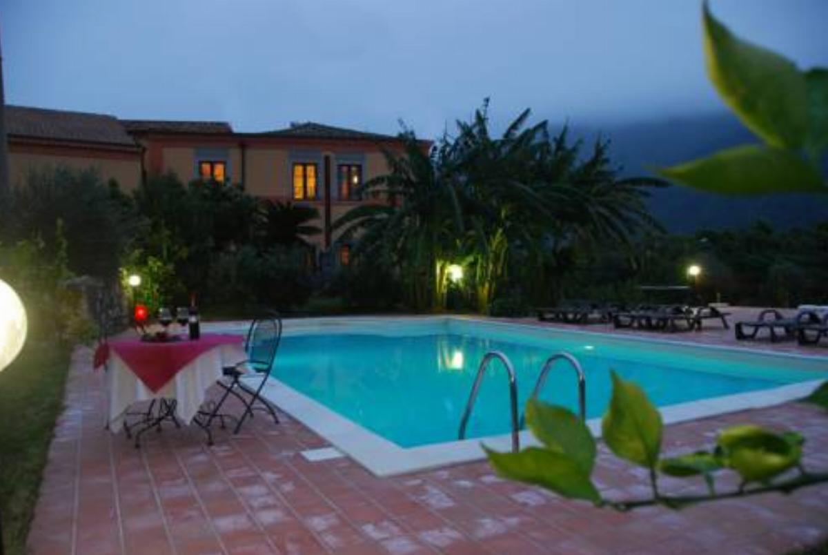 Casale Romano Resort e Relais Hotel Motta Camastra Italy