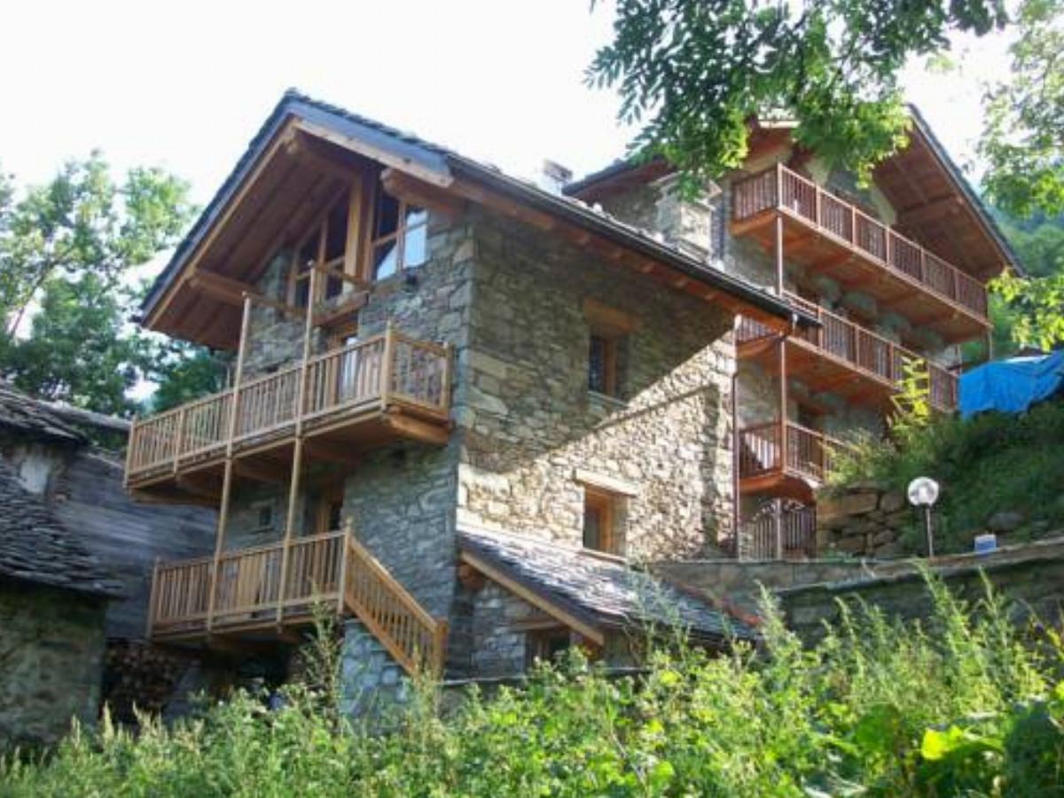 Chalet Pietra Hotel Fontainemore Italy