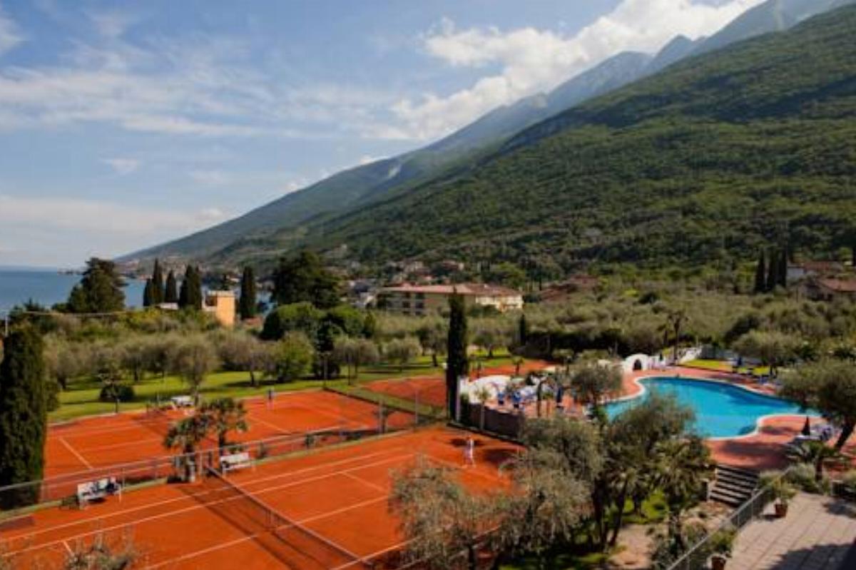 Club Hotel Olivi - Tennis Center Hotel Malcesine Italy