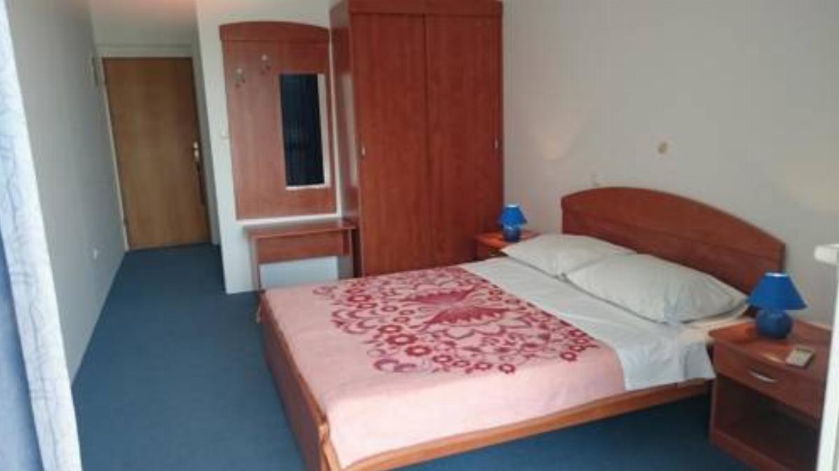 Double Room Uvala Bristova 12140f Hotel Bogomolje Croatia