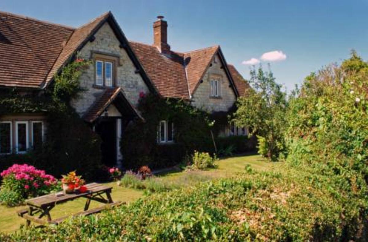 Dove Cottage Bed and Breakfast Hotel Calne United Kingdom
