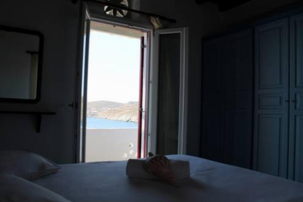 En Plo Hotel Agios Romanos Greece