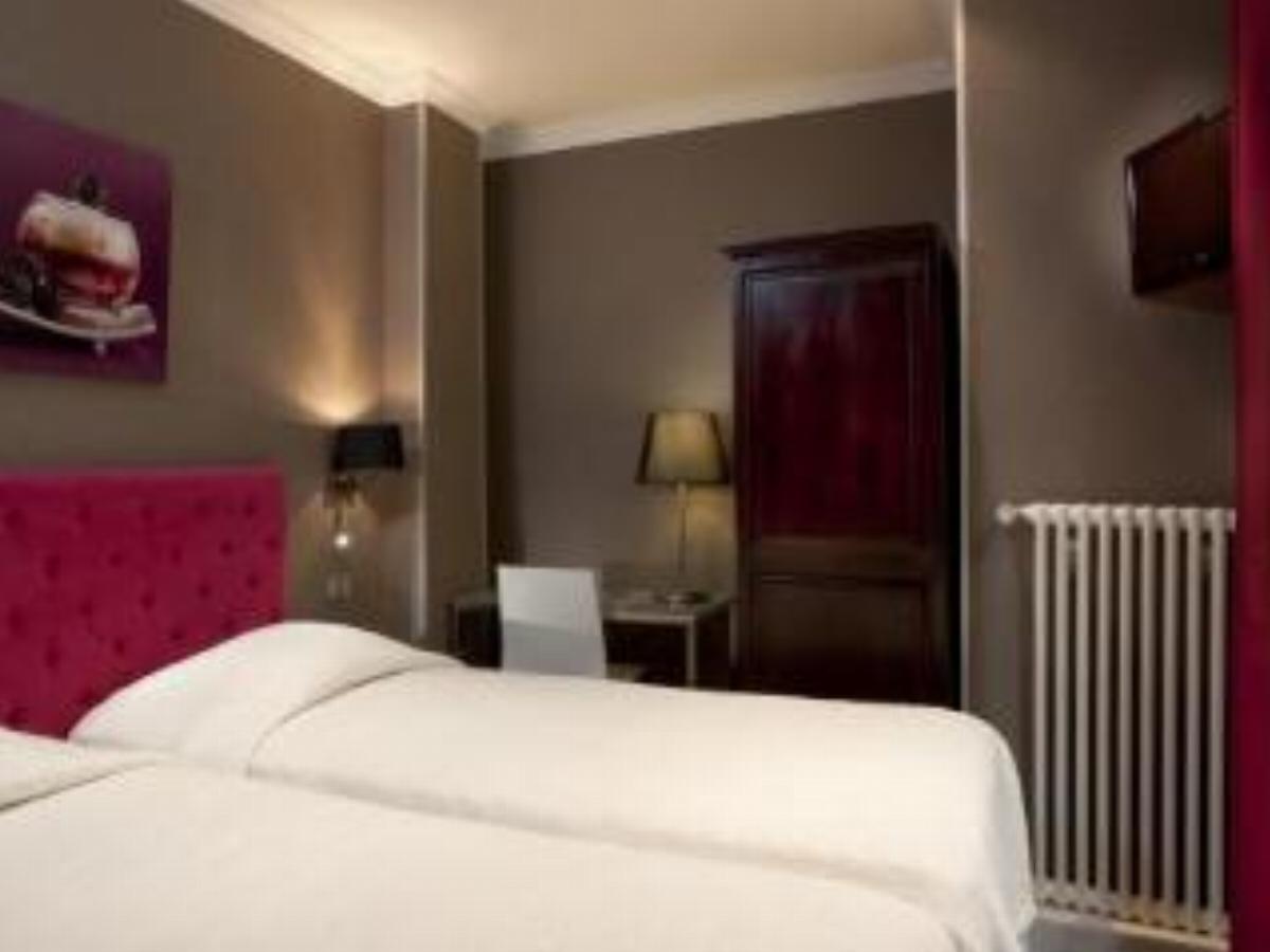 Enjoy Hostel Hotel Paris France