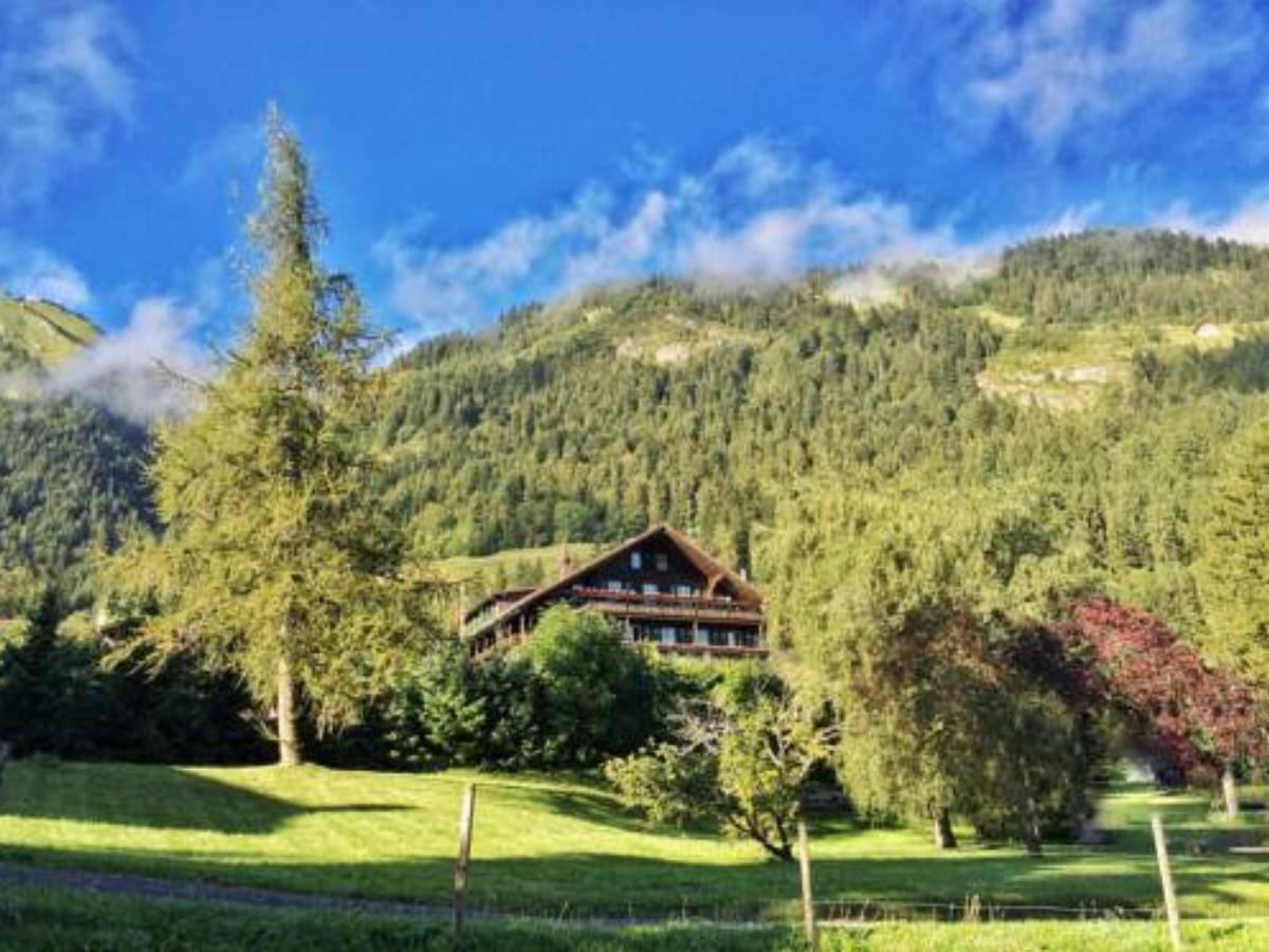 Family B&B Le Vieux Chalet Hotel Chateau-d'Oex Switzerland