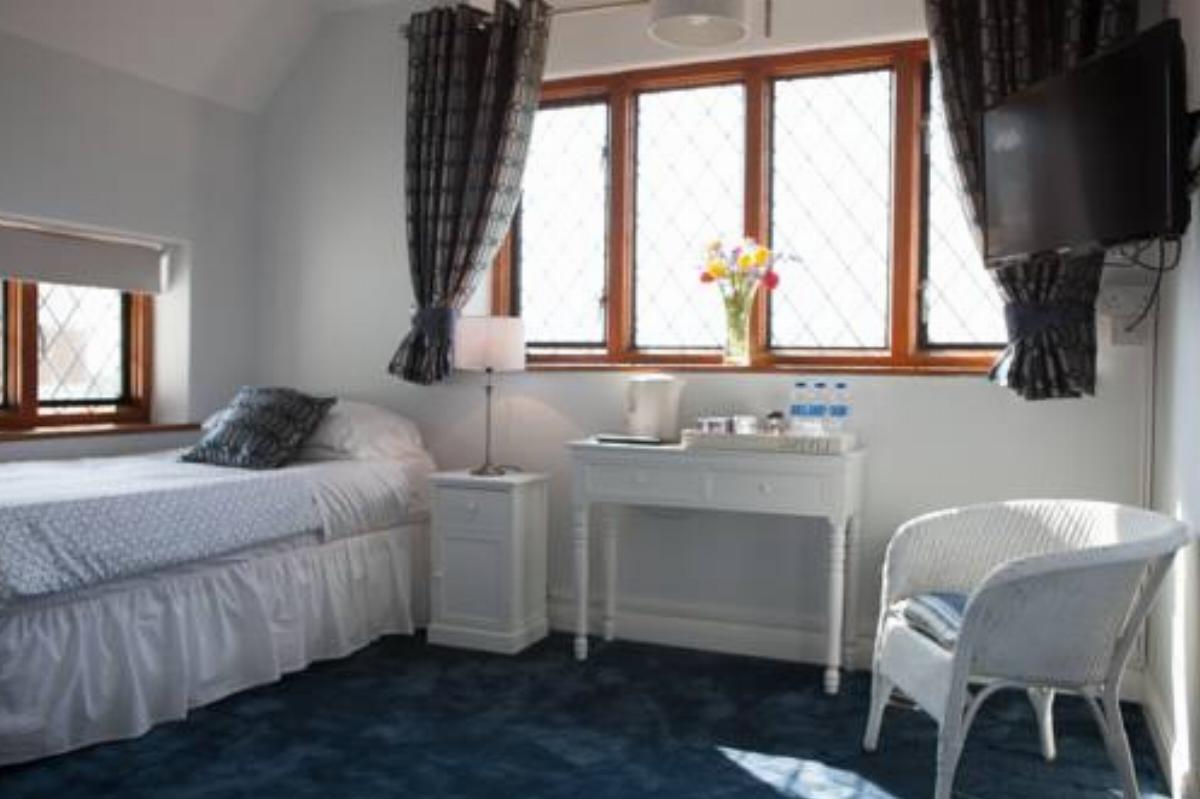 Fern Lodge Bed and Breakfast Hotel Hythe United Kingdom