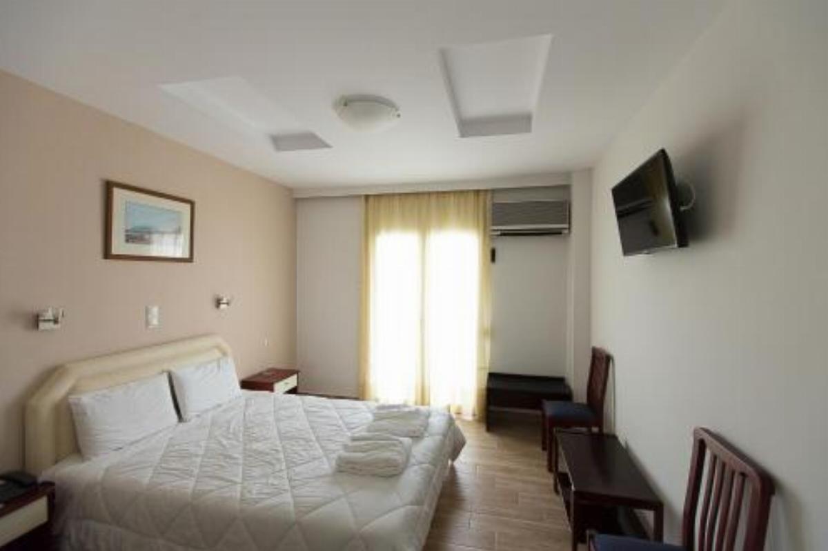 Flisvos Rooms Hotel Livanátai Greece