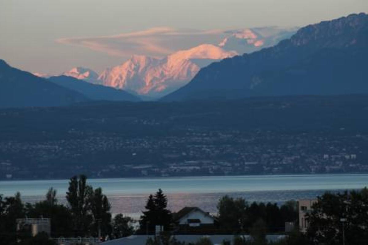 Four Seasons Lake GuestHouse Hotel Morges Switzerland