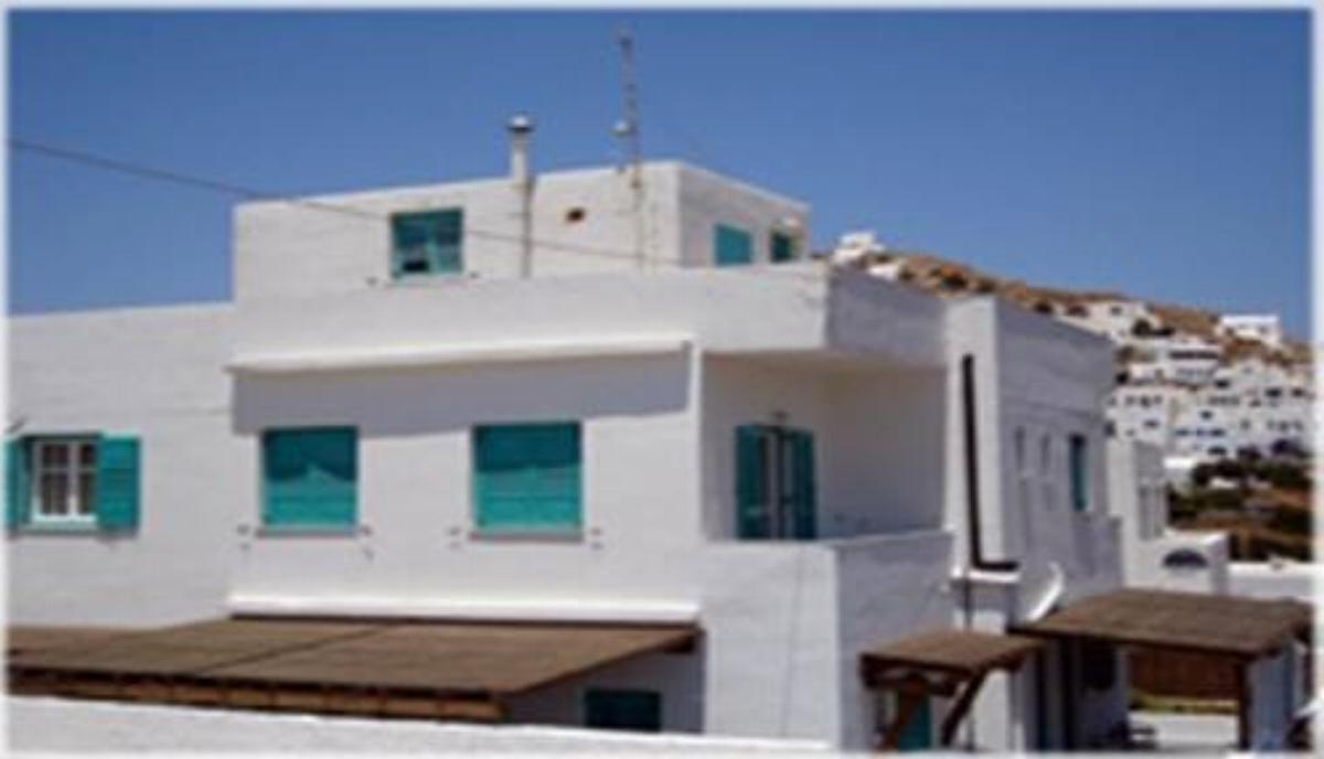 Four Seasons Rooms & Apartments Hotel Ios Chora Greece