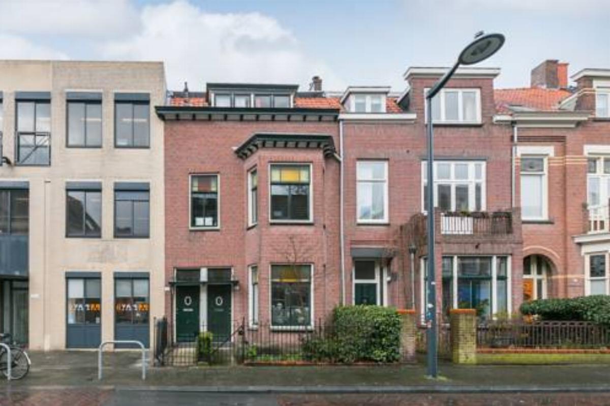 Ginnekenweg 155-A (2 floor apartment) Hotel Breda Netherlands