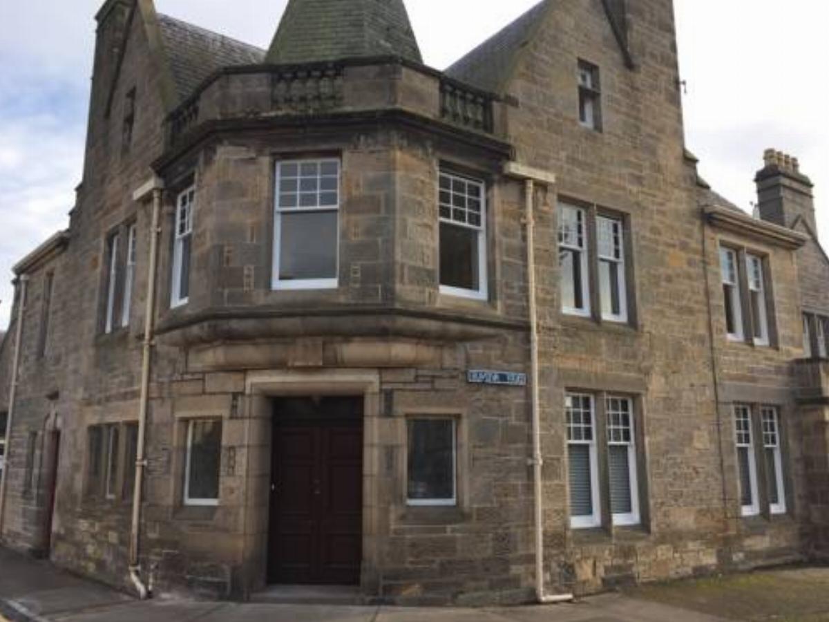 Grade 2 Listed 3 bed Townhouse in centre of Elgin Hotel Elgin United Kingdom