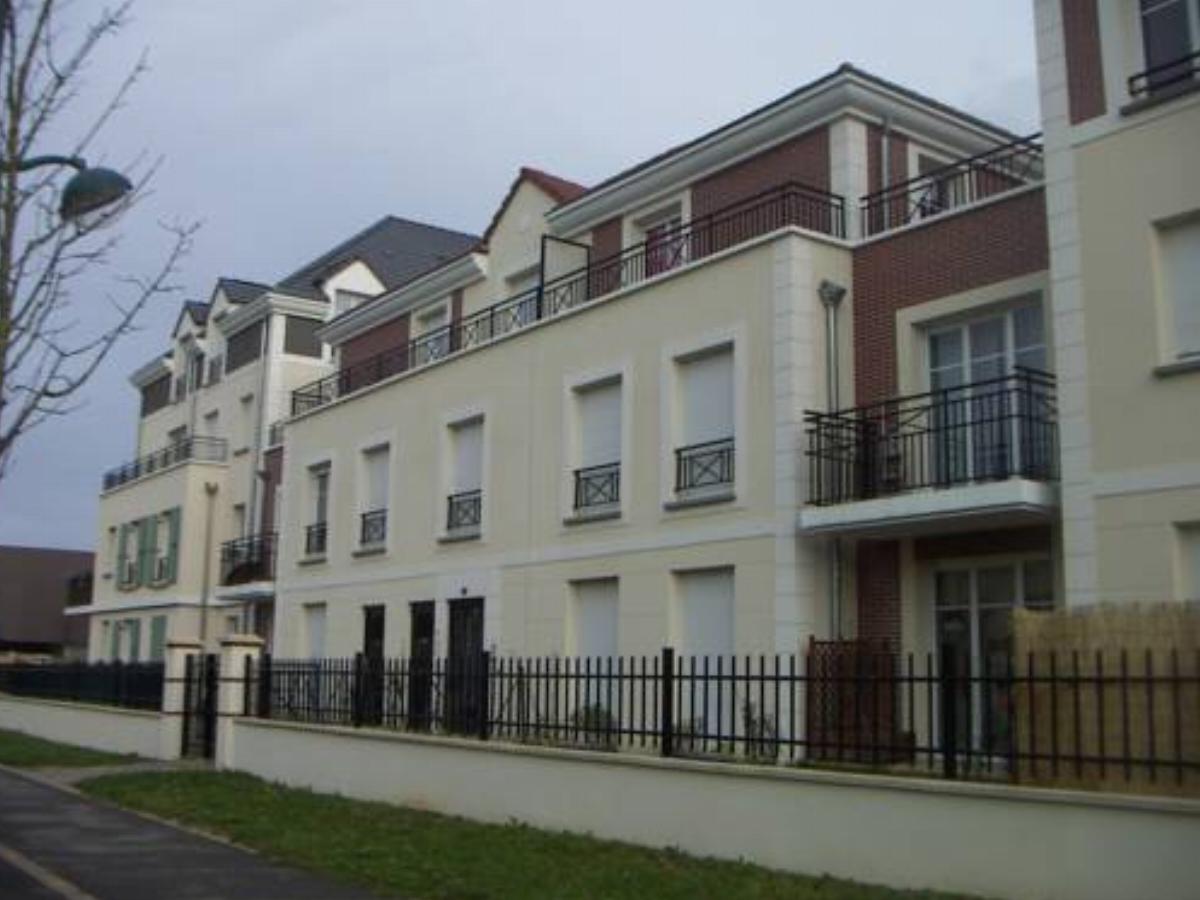Ground Floor Apartment with Garden Hotel Magny-le-Hongre France