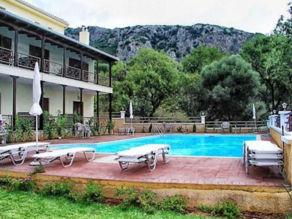 Guesthouse Michobeis Hotel Kamarína Greece