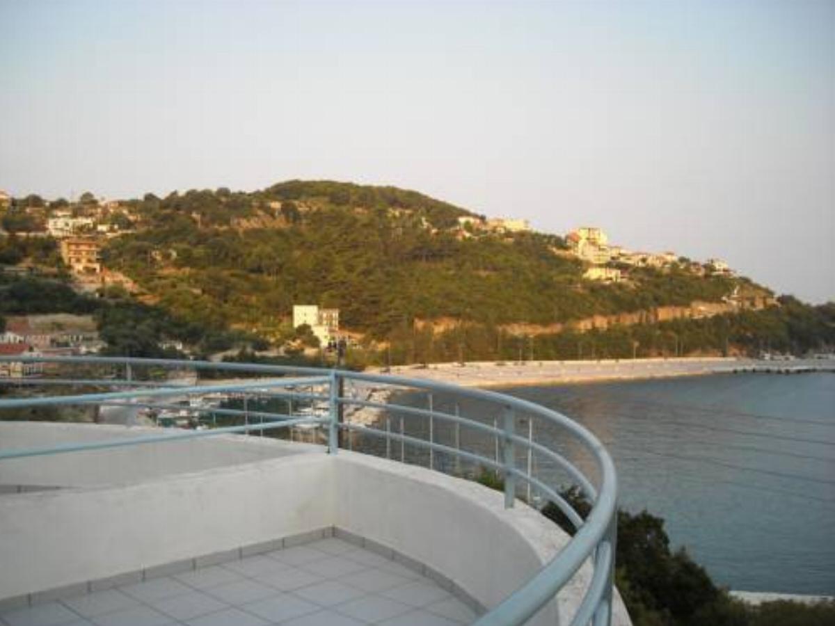 Harbour View - Oceanis Apartments Hotel Póros Greece