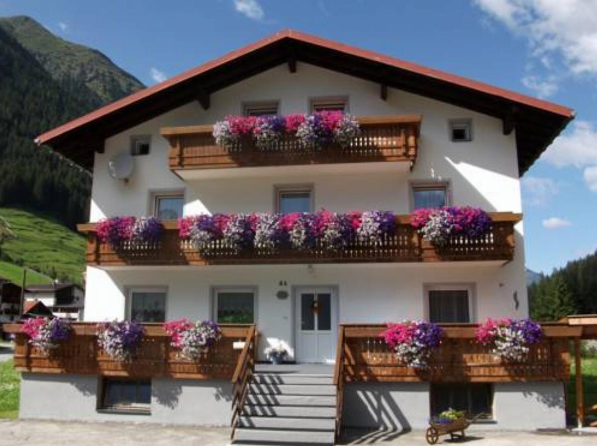 Haus Alpenrose Hotel Sankt Leonhard im Pitztal Austria