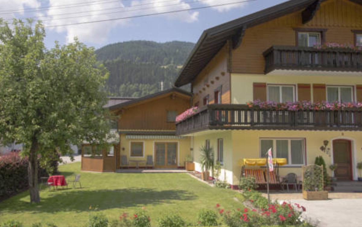 Haus Dachstein Schnitzer Hotel Eben im Pongau Austria
