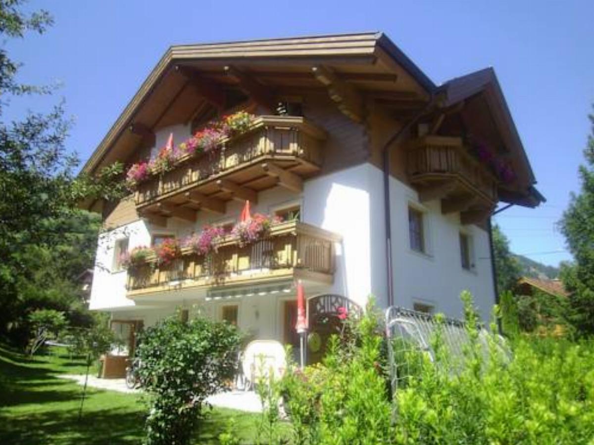 Haus Mauberger Hotel Dorfgastein Austria