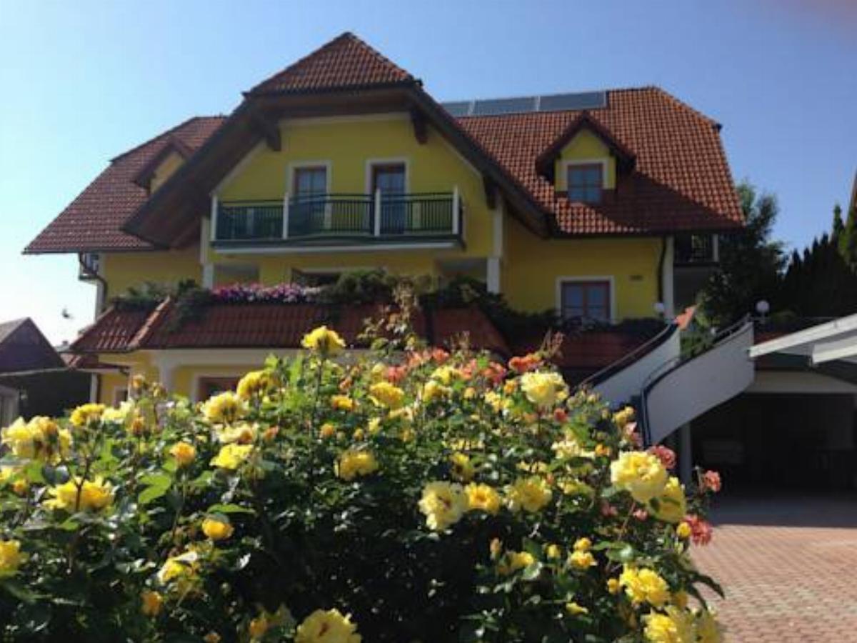 Haus Rose Hotel Wenigzell Austria