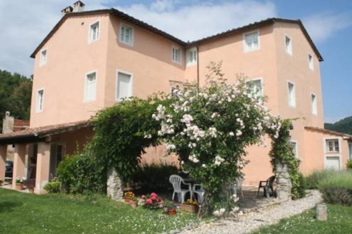 Holiday Home A Chele Hotel San Macario In Piano Italy