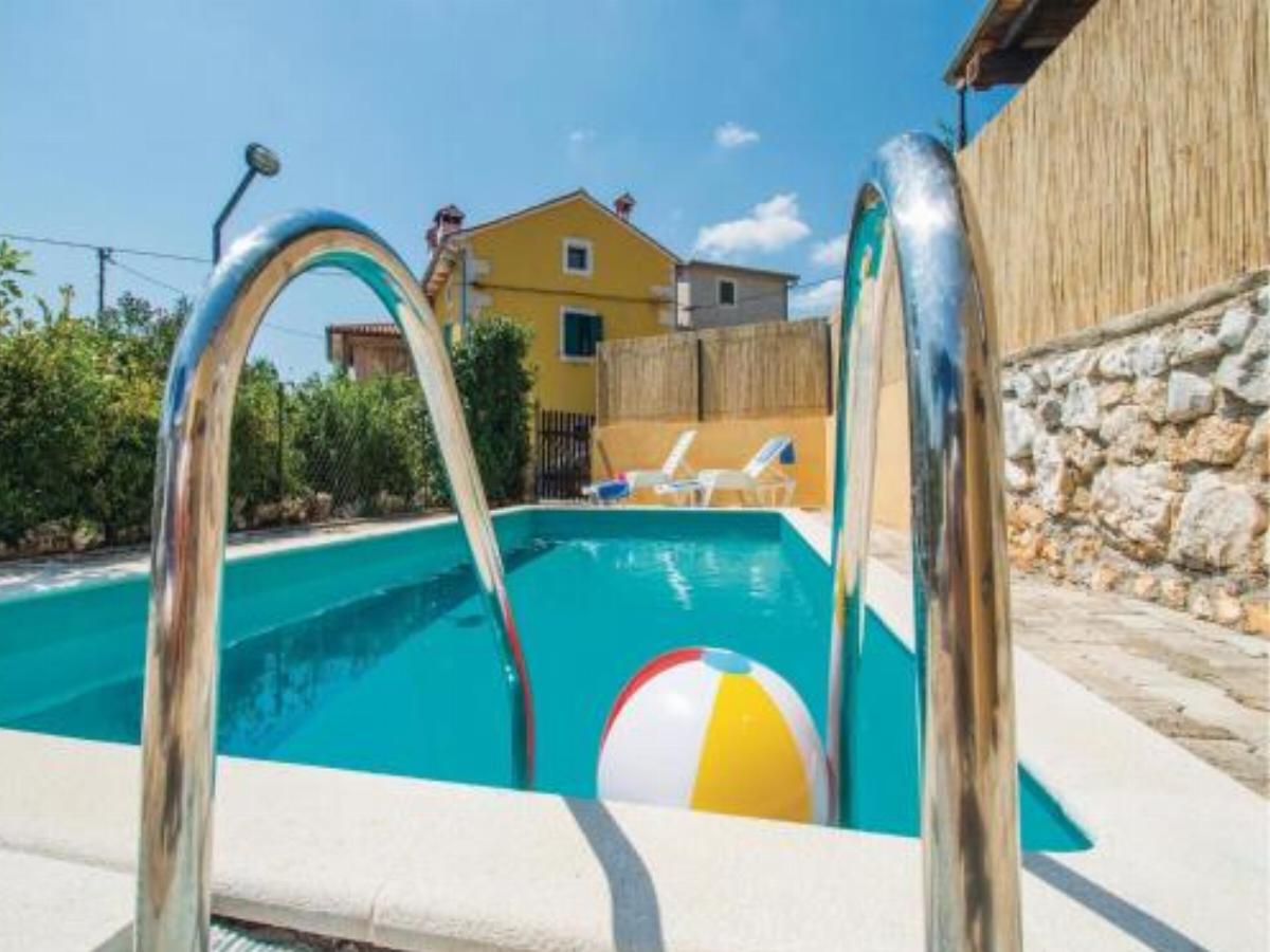 Holiday home Barbici 21 with Outdoor Swimmingpool Hotel Barbići Croatia