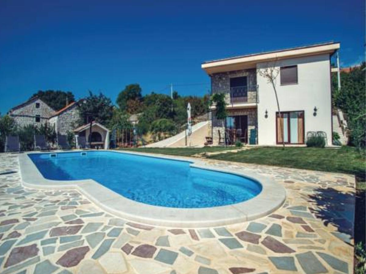 Holiday home Imotski 61 with Outdoor Swimmingpool Hotel Imotski Croatia