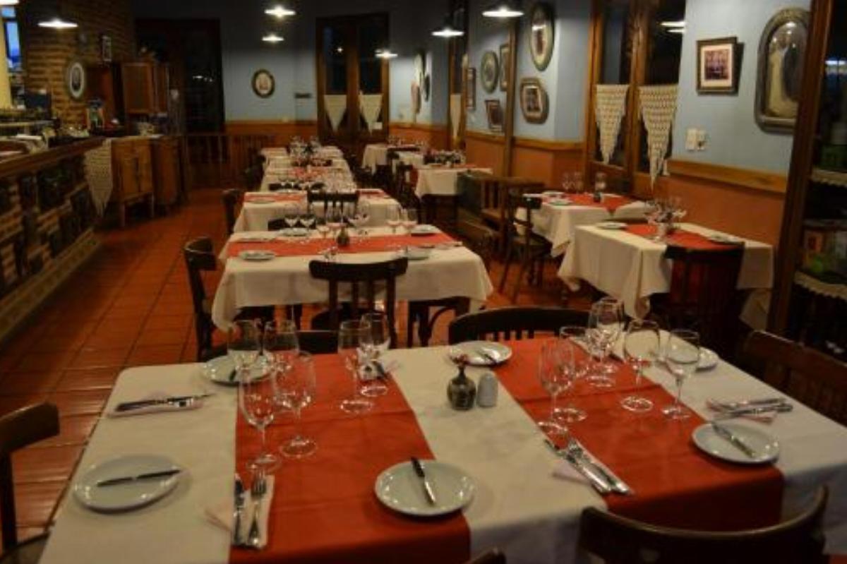 Hostería Restaurante del Puerto Hotel Colón Argentina