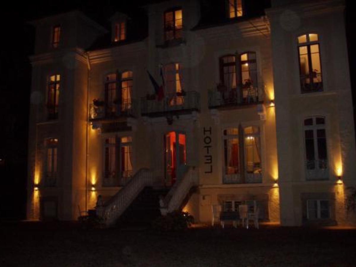 Hôtel Castel de la Pique Hotel Luchon France