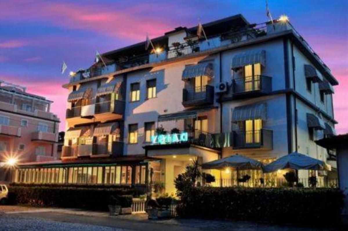 Hotel Daisy Hotel Marina di Massa Italy