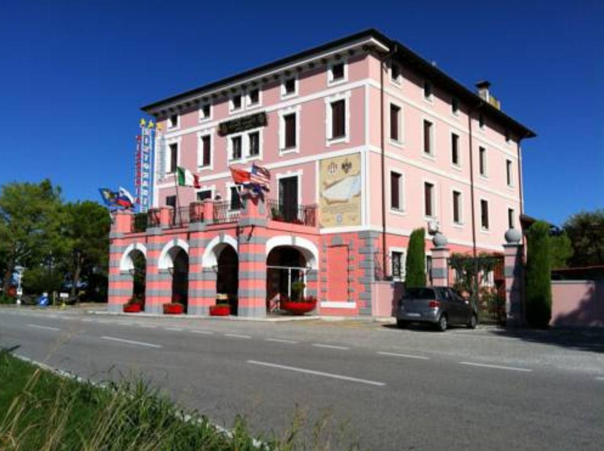Hotel Dogana Vecchia Hotel Trivignano Udinese Italy