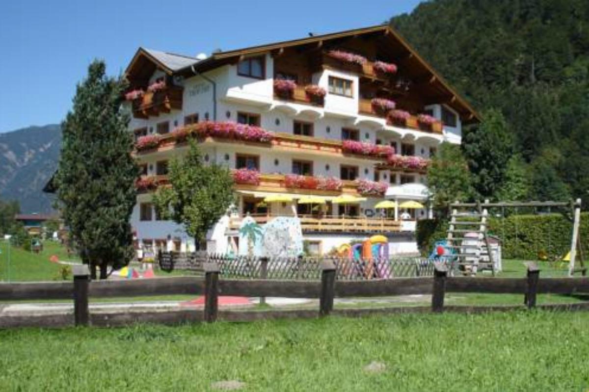Hotel Neuwirt Hotel Kirchdorf in Tirol Austria