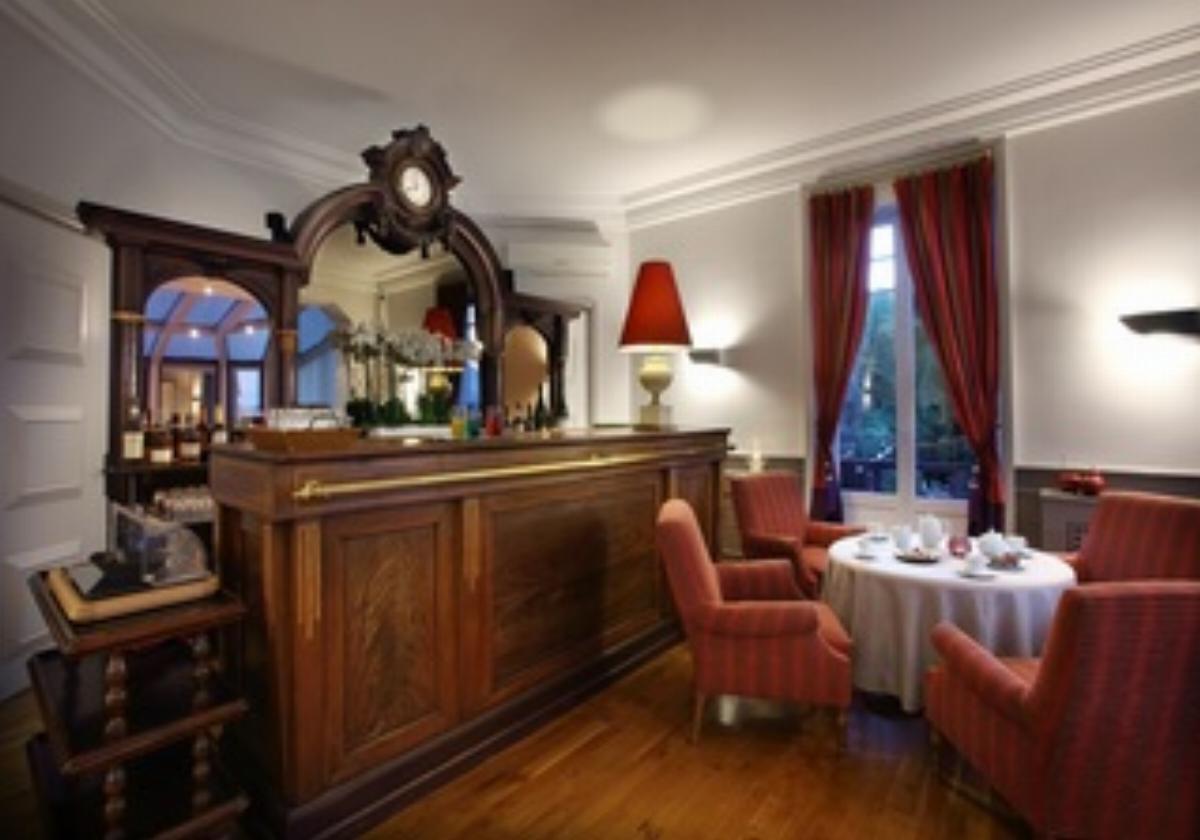 HOTEL OMBREMONT Hotel Aix Les Bains France