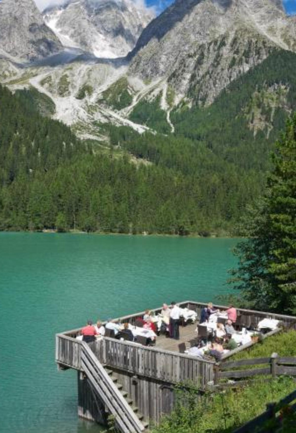 Hotel Seehaus - Mountain Lake Resort Hotel Anterselva di Mezzo Italy