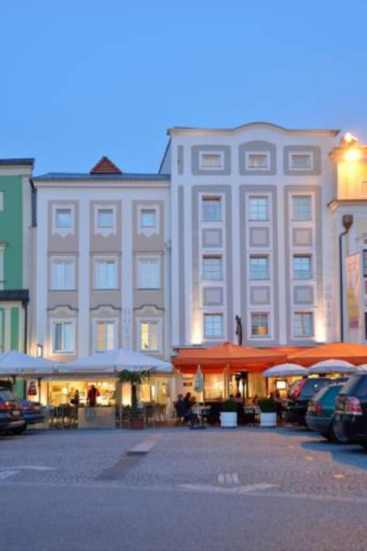 Hotel zum Goldenen Schiff Hotel Enns Austria