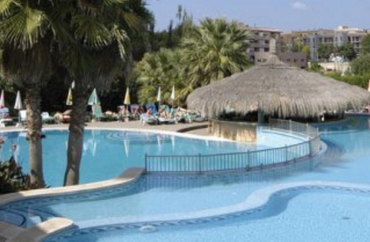 Hotetur Aptos. Lago Park Hotel Majorca Spain