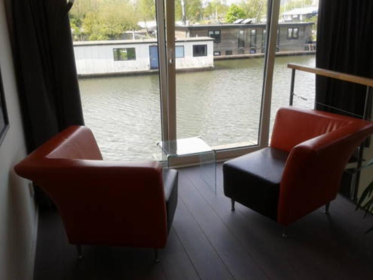 Houseboat Vliegenbos Hotel Amsterdam Netherlands