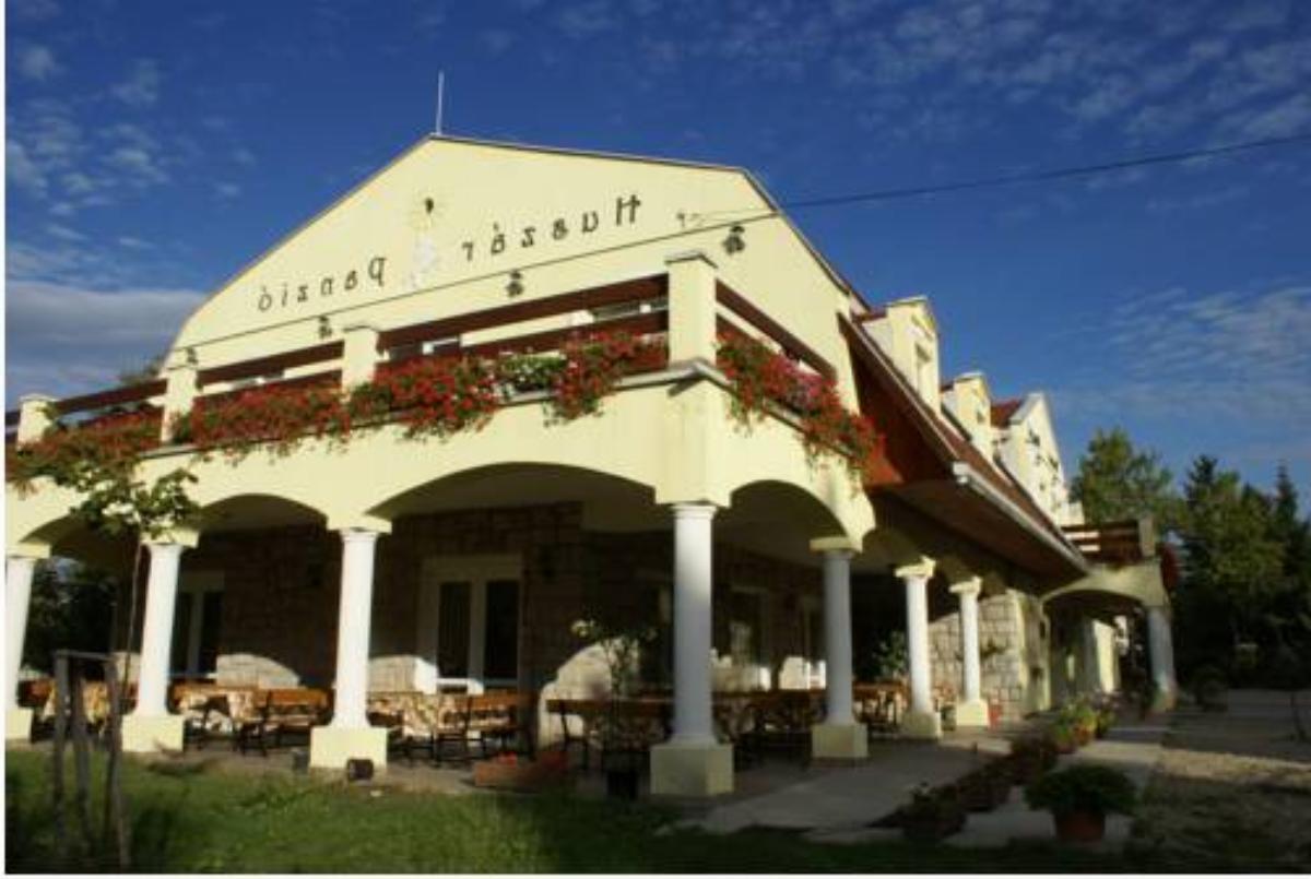 Huszár Panzió és Étterem Hotel Sárospatak Hungary
