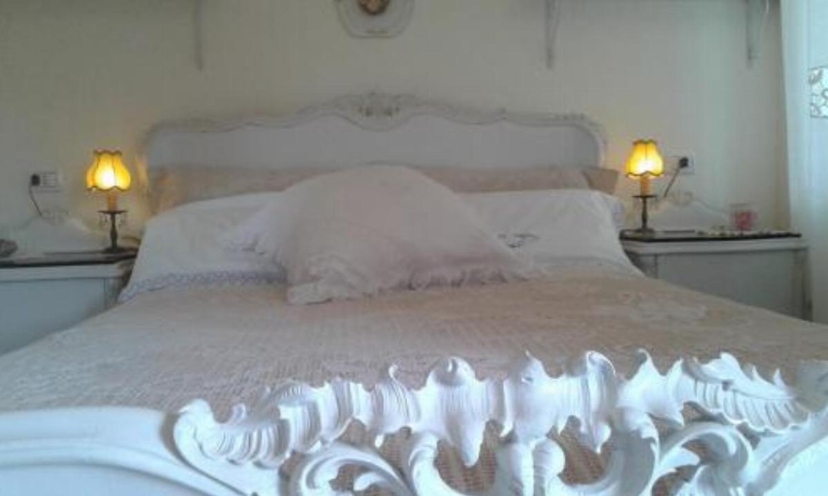 Il Calderone Guest House Hotel Borghetto dʼArroscia Italy