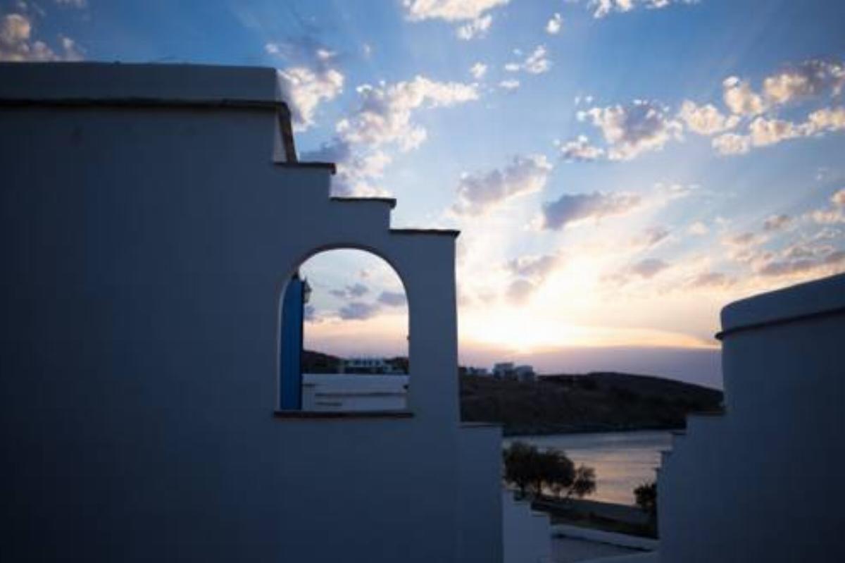 Kamares Vacation Villas Hotel Agios Romanos Greece