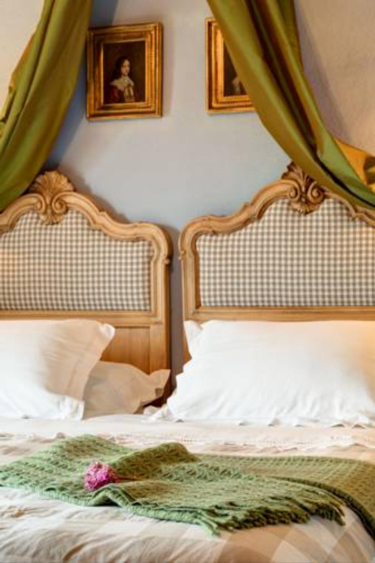 La Casa Delle Grottesche Hotel Cavour Italy
