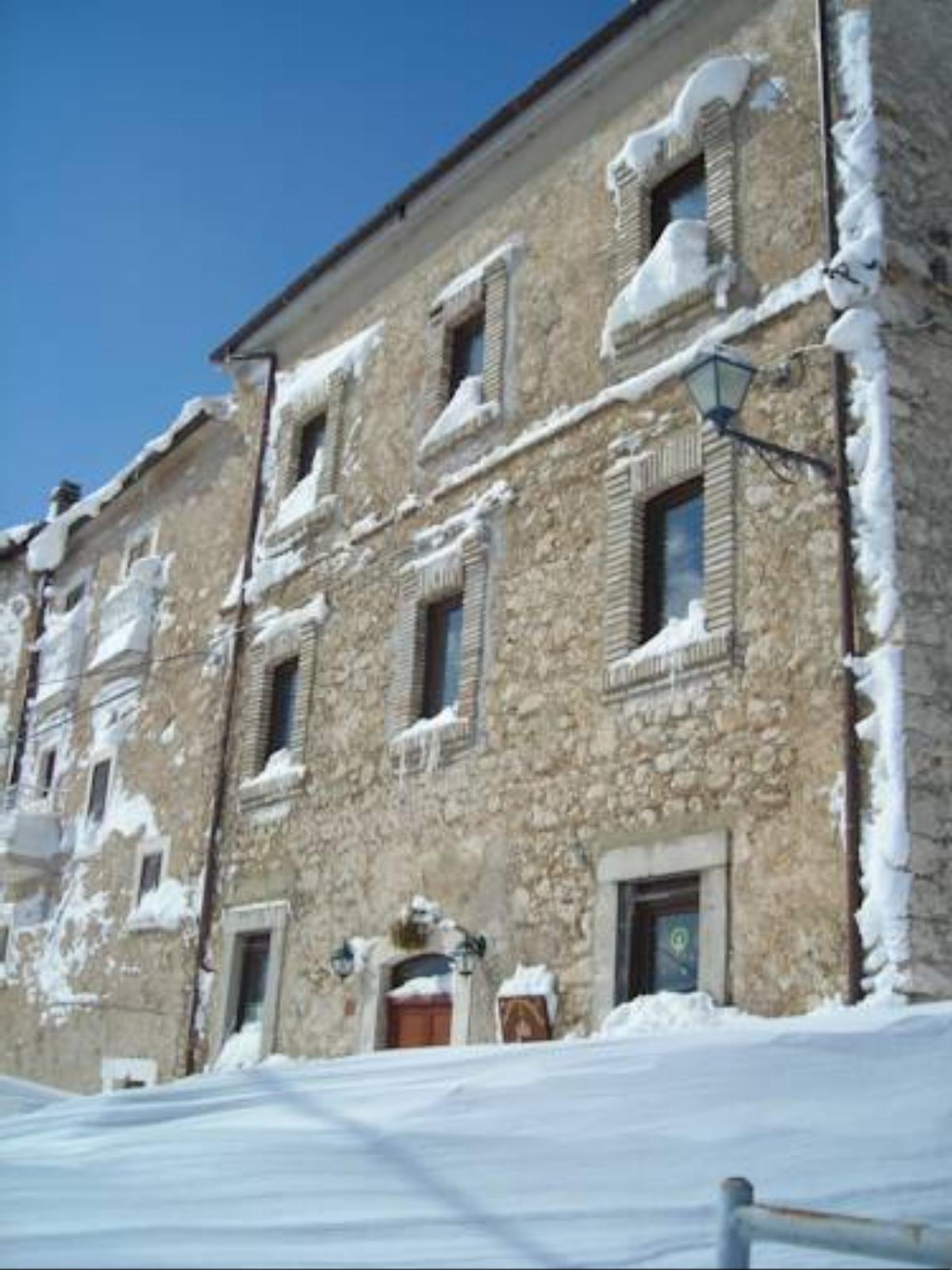 La Locanda delle Streghe - Relais Ristorante Hotel Castel del Monte Italy