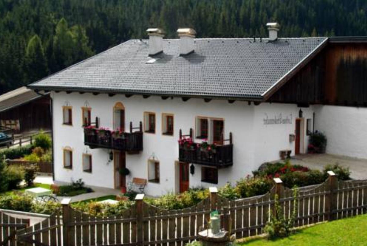 Landhaus Strickenmacher Hotel Sillian Austria