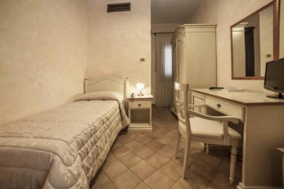 L'Antica Ruota Hotel Capo dʼOrlando Italy