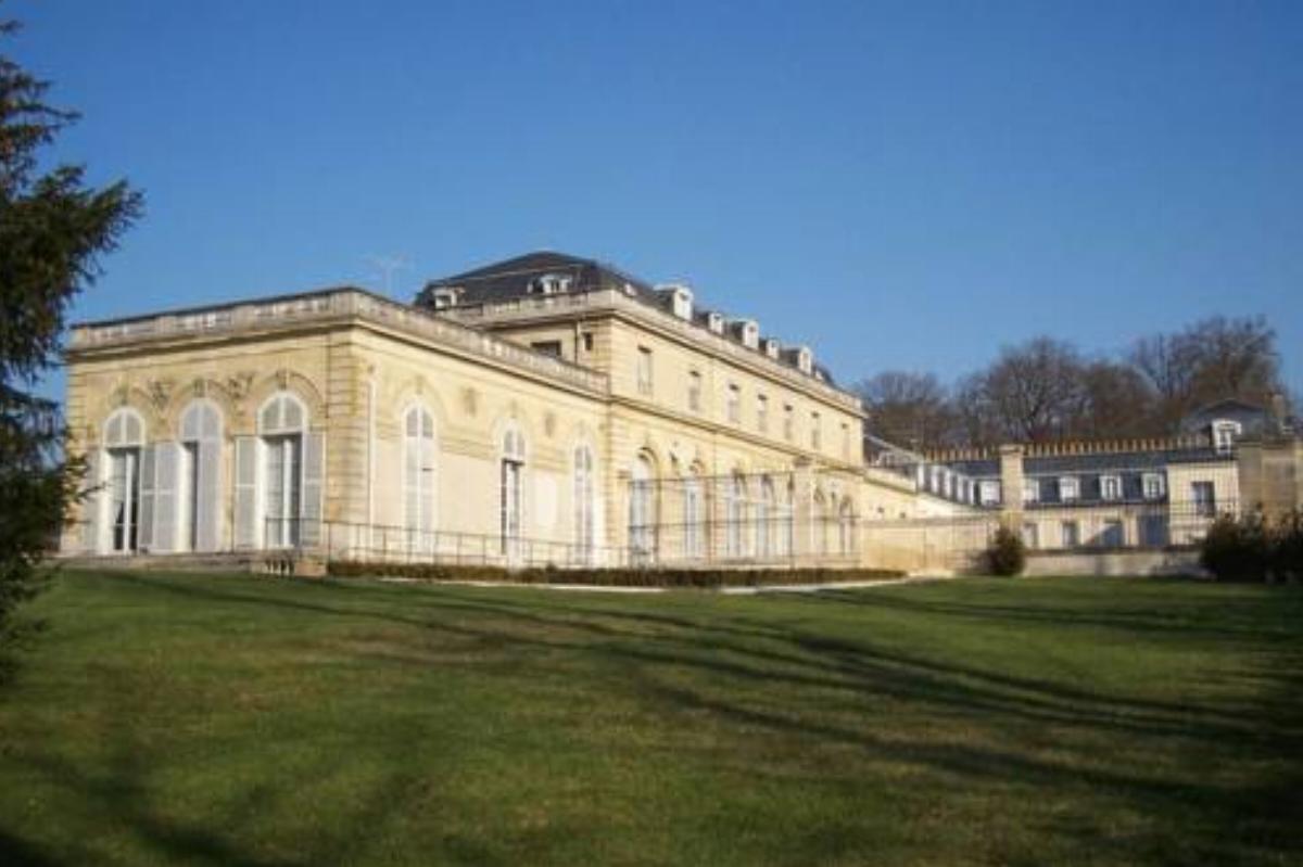 Le Château Du Val Hotel Saint-Germain-en-Laye France