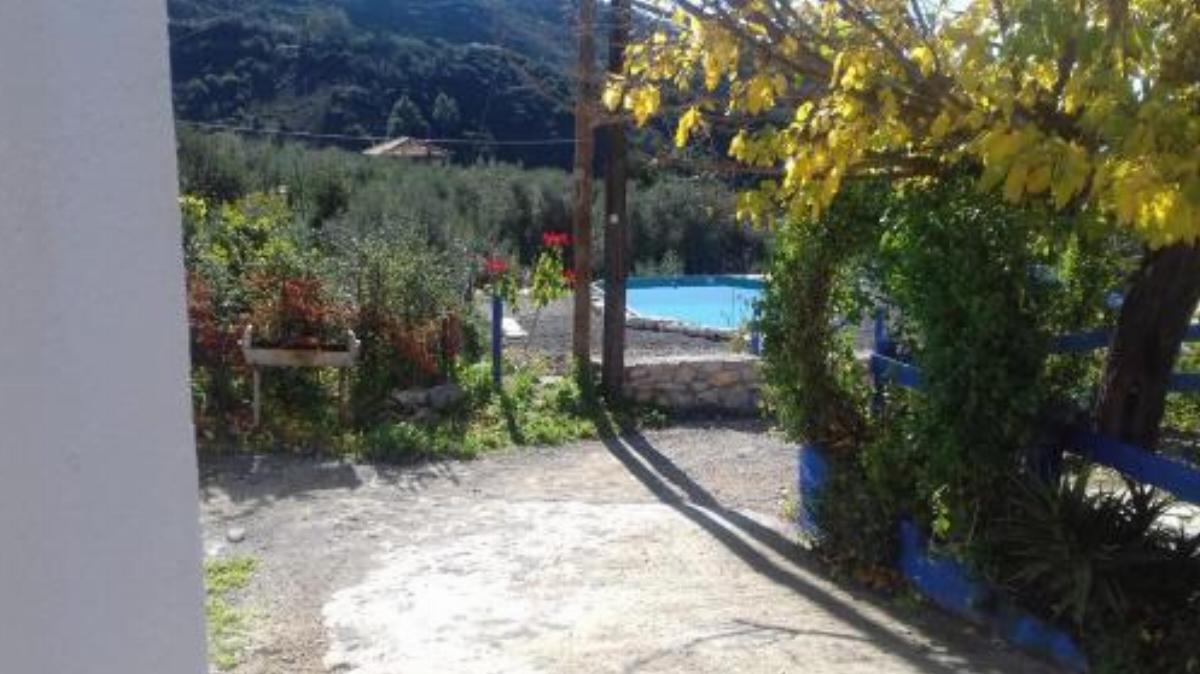 Leonidio small hause with swimming pool Hotel Leonidion Greece